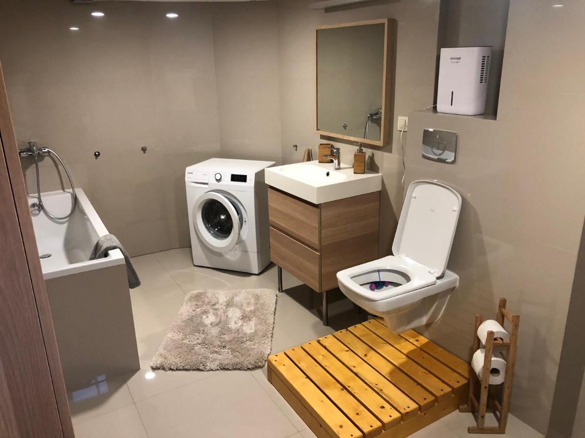 Apartman V Centre Michaloviec Michalovce Exterior foto