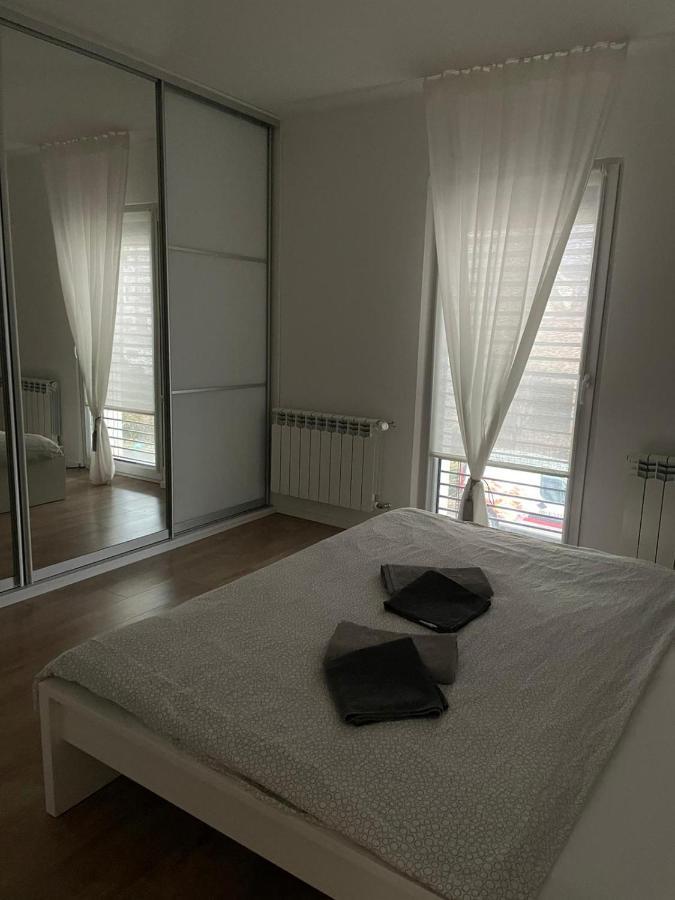 Apartman V Centre Michaloviec Michalovce Exterior foto