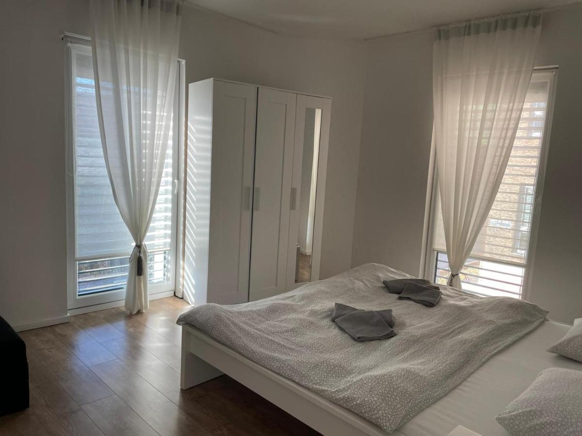 Apartman V Centre Michaloviec Michalovce Exterior foto