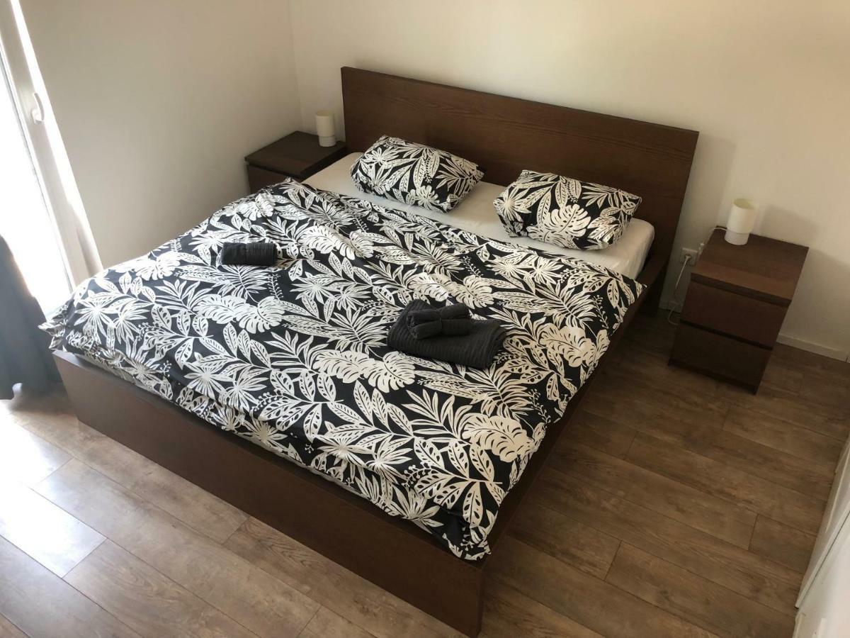 Apartman V Centre Michaloviec Michalovce Exterior foto