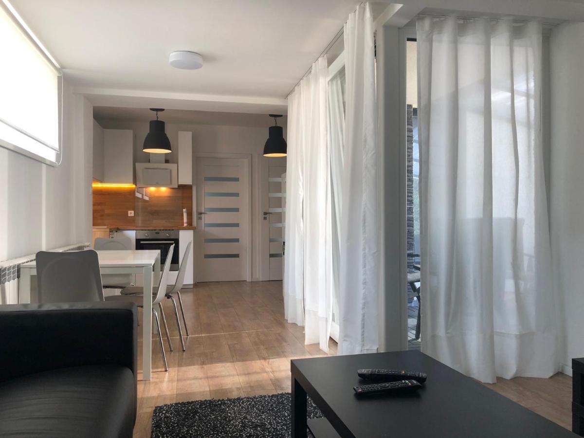 Apartman V Centre Michaloviec Michalovce Exterior foto